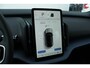 Volvo EX30 Single Motor Extended Range Plus | Getint Glas Achter | 20" Lichtmetalen Velgen | Verwarmbare Voorstoelen & Stuurwiel | Adaptieve Cruise Control | Parkeersensoren | Dodehoekdetectie Met Correctie | Apple Carplay/Android Auto