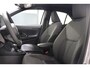 Toyota Yaris Cross 1.5 Hybrid 115 First Edition Parkeersensoren, Comfort Pack, Apple carplay, Android auto, Keyless entry, 17 inch LM velgen!