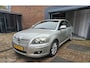 Toyota Avensis 2.0 VVTi Luna