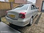 Toyota Avensis 2.0 VVTi Luna
