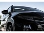 Hyundai Tucson 1.6 T-GDI PHEV Comfort 4WD | Camera | Keyless | Panodak | Stoel- & Stuurwielverwarming | 19"