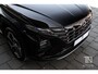 Hyundai Tucson 1.6 T-GDI PHEV Comfort 4WD | Camera | Keyless | Panodak | Stoel- & Stuurwielverwarming | 19"