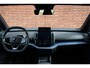 Volvo EX30 Twin Motor Performance Plus 69 kWh | Adaptieve Cruise Control met Pilot Assist | Trekhaak semi elektrisch | Getint Glas | Verwarmbare voorstoelen & stuurwiel | Google Maps & Infotaniment | Harman Kardon | Keyless Entry | BLIS Dodehoekdetectie