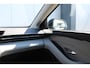 Ford Explorer Extended Range RWD 77kWh/286pk. Range 602km WLTP. Van €. 47650,- voor €. 39895,-. Fabr. garantie t/m 06-10-2028 ! Volautm. airco, elektr. achterklep, navigatie, stoel- en stuurwielverw., adaptieve cruise cntrl, lane- en side assist, 360gr. camera, LM wielen, etc