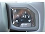 Ford Explorer Extended Range RWD 77kWh/286pk. Range 602km WLTP. Van €. 47650,- voor €. 39895,-. Fabr. garantie t/m 06-10-2028 ! Volautm. airco, elektr. achterklep, navigatie, stoel- en stuurwielverw., adaptieve cruise cntrl, lane- en side assist, 360gr. camera, LM wielen, etc