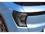 Ford Explorer Extended Range RWD 77kWh/286pk. Range 602km WLTP. Van €. 47650,- voor €. 39895,-. Fabr. garantie t/m 06-10-2028 ! Volautm. airco, elektr. achterklep, navigatie, stoel- en stuurwielverw., adaptieve cruise cntrl, lane- en side assist, 360gr. camera, LM wielen, etc
