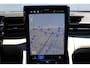Ford Explorer Extended Range RWD 77kWh/286pk. Range 602km WLTP. Van €. 47650,- voor €. 39895,-. Fabr. garantie t/m 06-10-2028 ! Volautm. airco, elektr. achterklep, navigatie, stoel- en stuurwielverw., adaptieve cruise cntrl, lane- en side assist, 360gr. camera, LM wielen, etc
