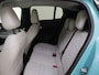 Fiat 600 600e La Prima 54 kWh LEDER | Stoelverwarming | Adaptive cruise | Camera |