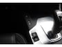 Jaguar E-Pace 2.0 P250 AWD First Edition / Panoramadak / Camera / Head-up / 20'' / Leder / Keyless / Meridian / Stuurverwarming / Dodehoek / DAB / Stoelverwarming / ACC