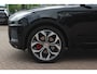 Jaguar E-Pace 2.0 P250 AWD First Edition / Panoramadak / Camera / Head-up / 20'' / Leder / Keyless / Meridian / Stuurverwarming / Dodehoek / DAB / Stoelverwarming / ACC