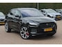 Jaguar E-Pace 2.0 P250 AWD First Edition / Panoramadak / Camera / Head-up / 20'' / Leder / Keyless / Meridian / Stuurverwarming / Dodehoek / DAB / Stoelverwarming / ACC