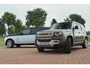 Land Rover Defender D240 110 S 7 Seater incl. Btw / BPM geel kenteken