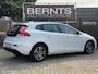 Volvo V40 2.0 T2|Navigatie|Parkeersensoren|Digitaal Instrumentenpaneel