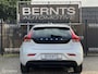 Volvo V40 2.0 T2|Navigatie|Parkeersensoren|Digitaal Instrumentenpaneel