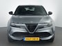 Alfa Romeo Junior Elettrica Speciale 54 kWh | Achteruitrijcamera | Airco (automatisch) | Apple Carplay/Android Auto|telefoonintegratie premium