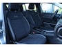 Jeep Avenger Longitude Business Pack 54 kWh | Stoelverwarming | Cruise Control | Navigatie | Sensoren achter | Carplay | Climate