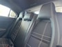 Mercedes-Benz A-klasse 180 d Ambition Start/stop systeem - Cruise control - Parkeersensoren voor en achter - Multifunctioneel stuurwiel - Airco - Navigatie - CD Bluetooth - warmte werend glas - stoelverwarming -  Sportstoelen