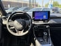 Toyota RAV4 2.5 Hybrid AWD GR SPORT | Sportief en luxe | JBL Premium audio | Dodehoekdetectie | Rondomzicht camera | Parkeersensoren | Kunstlederen/alcantara bekleding | Keyless | 19" LM velgen met sierstreep |