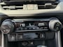 Toyota RAV4 2.5 Hybrid AWD GR SPORT | Sportief en luxe | JBL Premium audio | Dodehoekdetectie | Rondomzicht camera | Parkeersensoren | Kunstlederen/alcantara bekleding | Keyless | 19" LM velgen met sierstreep |
