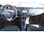 Alfa Romeo Giulietta 1.4 T Sprint | Automaat | Navigatie | Alcantara | Parkeersensoren Achter