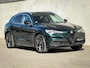 Alfa Romeo Stelvio 2.0 T Q4 Ti | Verde Visconti | Leder pack | Adaptive cruise | 1e eig. | Clima | 20 inch lmv | Uniek |