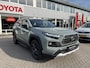Toyota RAV4 Adventure , JBL Premium audio ,Stoel- & stuurwiel verwarming , Elek. Achterklep ,Elek. Inklapbare buitenspiegels , Autom. Dimmende binnenspiegel , Keyless , Treeplanken
