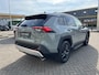 Toyota RAV4 Adventure , JBL Premium audio ,Stoel- & stuurwiel verwarming , Elek. Achterklep ,Elek. Inklapbare buitenspiegels , Autom. Dimmende binnenspiegel , Keyless , Treeplanken