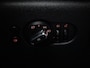 MINI One Mini 5 door NAVIGATIE | LICHTMETALEN VELGEN | CLIMA | PDC | BLUETOOTH | VOORUIT & ACHTERUIT VERWARMING |