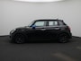 MINI One Mini 5 door NAVIGATIE | LICHTMETALEN VELGEN | CLIMA | PDC | BLUETOOTH | VOORUIT & ACHTERUIT VERWARMING |