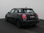 MINI One Mini 5 door NAVIGATIE | LICHTMETALEN VELGEN | CLIMA | PDC | BLUETOOTH | VOORUIT & ACHTERUIT VERWARMING |