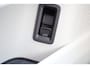 Volkswagen ID. Buzz PRO ADVANTAGE 77 kWh 5 PERS | ELEKTR TREKHAAK | 1E EIGENAAR | ORIGINEEL NL! | 20'' LMV | UNIEK! | MATRIX LED! |