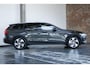 Volvo V60 Cross Country T5 Automaat AWD Pro | 1ste eigenaar | Dealeronderhouden | Harman Kardon premium audio| Adaptive cruise control | Stoelverwarming | Volvo on Call | Parkeerverwarming | Driver Alert Systeem | Schuif/kanteldak | Parkeercamera | Parkeersensoren voor + achter |