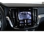 Volvo V60 Cross Country T5 Automaat AWD Pro | 1ste eigenaar | Dealeronderhouden | Harman Kardon premium audio| Adaptive cruise control | Stoelverwarming | Volvo on Call | Parkeerverwarming | Driver Alert Systeem | Schuif/kanteldak | Parkeercamera | Parkeersensoren voor + achter |