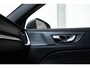 Volvo V60 Cross Country T5 Automaat AWD Pro | 1ste eigenaar | Dealeronderhouden | Harman Kardon premium audio| Adaptive cruise control | Stoelverwarming | Volvo on Call | Parkeerverwarming | Driver Alert Systeem | Schuif/kanteldak | Parkeercamera | Parkeersensoren voor + achter |