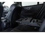 Volvo V60 Cross Country T5 Automaat AWD Pro | 1ste eigenaar | Dealeronderhouden | Harman Kardon premium audio| Adaptive cruise control | Stoelverwarming | Volvo on Call | Parkeerverwarming | Driver Alert Systeem | Schuif/kanteldak | Parkeercamera | Parkeersensoren voor + achter |
