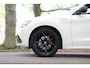 Alfa Romeo Stelvio 2.0 T AWD 280PK VELOCE | PANODAK | MEMORY SEATS | BOMVOL! | EL. ACHTERKLEP | ADAPTIVE CRUISE | STOELVERWARMING | CAMERA | PARK SENS V+A | DEALER ONDERHOUDEN!