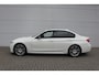 BMW 3-Serie 340i M Sportpakket Aut 326PK (Sportinterieur Clima Cruise Full-Led 19InchM-Velg PrivacyGlass Pdc V+A)