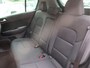 Kia Sportage PARELTJE * 1.6 GDI DynamicLine 130 Pk Benzine 4-Cilinders met 1.400 Kg Trekvermogen. * Navigatie * Trekhaak * DAB Radio * Achteruitrij Camera * Climate & Cruise Control * Hoge Zit *** Zéér nette Automobiel *** Vingerhoets: Vierde Generatie Eersteklas Service !