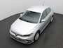 Volkswagen Polo 1.0 TSI Style 95PK Adaptieve Cruise Controle, Achteruitrijcamera, Matrix-LED Verlichting, Navi via Apple Carplay/Android Auto, Stoelverwarming, Clima, Trekhaak, 15" LM Velgen