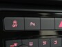 Volkswagen T-Cross 1.0 TSI Life | Trekhaak | Navigatie | Digital cockpit Pro | Parkeersensoren | Climate control | Adaptieve cruise control | CarPlay |