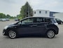 Toyota Verso 1.8 VVT-i Business nette in Nederland nieuw gelverde verso met trekhaak,navigatie,cruise controle in het zwart!