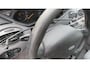 Ford Focus 1.6-16V Ghia AUTOMAAT MET GASPEDAAL en  RUITENWISSER AANPASSING,BEDIENING LINKS OF RECHTS.