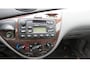 Ford Focus 1.6-16V Ghia AUTOMAAT MET GASPEDAAL en  RUITENWISSER AANPASSING,BEDIENING LINKS OF RECHTS.