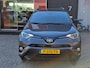 Toyota RAV4 2.5 HYBRID DYNAMIC NAVI EL-ACHTERKLEP TREKHAAK DAKRAILS AD-CRUISE PRIVACY-GLASS CAMERA