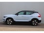 Volvo XC40 Single Motor Extended Range Plus 82 kWh | Google services | Achteruitrijcamera | Semi elektrische trekhaak | DAB radio | Draadloze telefoon lader | Elektrische bedienbare achterklep | Adaptieve cruise control