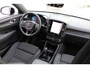 Volvo XC40 Single Motor Extended Range Plus 82 kWh | Google services | Achteruitrijcamera | Semi elektrische trekhaak | DAB radio | Draadloze telefoon lader | Elektrische bedienbare achterklep | Adaptieve cruise control