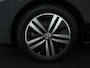 Mercedes-Benz A-klasse 250e Luxury-Line | Panorama schuif/kanteldak | Parkeersensoren + achteruitrijcamera | Multibeam Led | Sfeerverlichting | Dodehoekass | Apple CarPlay | Inclusief 24 maanden MB Certified garantie voor Europa.