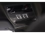 Land Rover Defender 2.0 P300e 110 X-Dynamic HSE / Pangea Green / 22'' / Uitklapbare Trekhaak