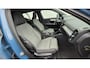 Volvo XC40 2.0 B3 Plus Dark - Stoelverwarming - Stuurverwarming - Harman Kardon Audio - Camera achter - Metallic lak