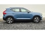 Volvo XC40 2.0 B3 Plus Dark - Stoelverwarming - Stuurverwarming - Harman Kardon Audio - Camera achter - Metallic lak